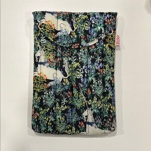 Baggu × The Met Unicorn Laptop Sleeve – Limited Edition, EUC